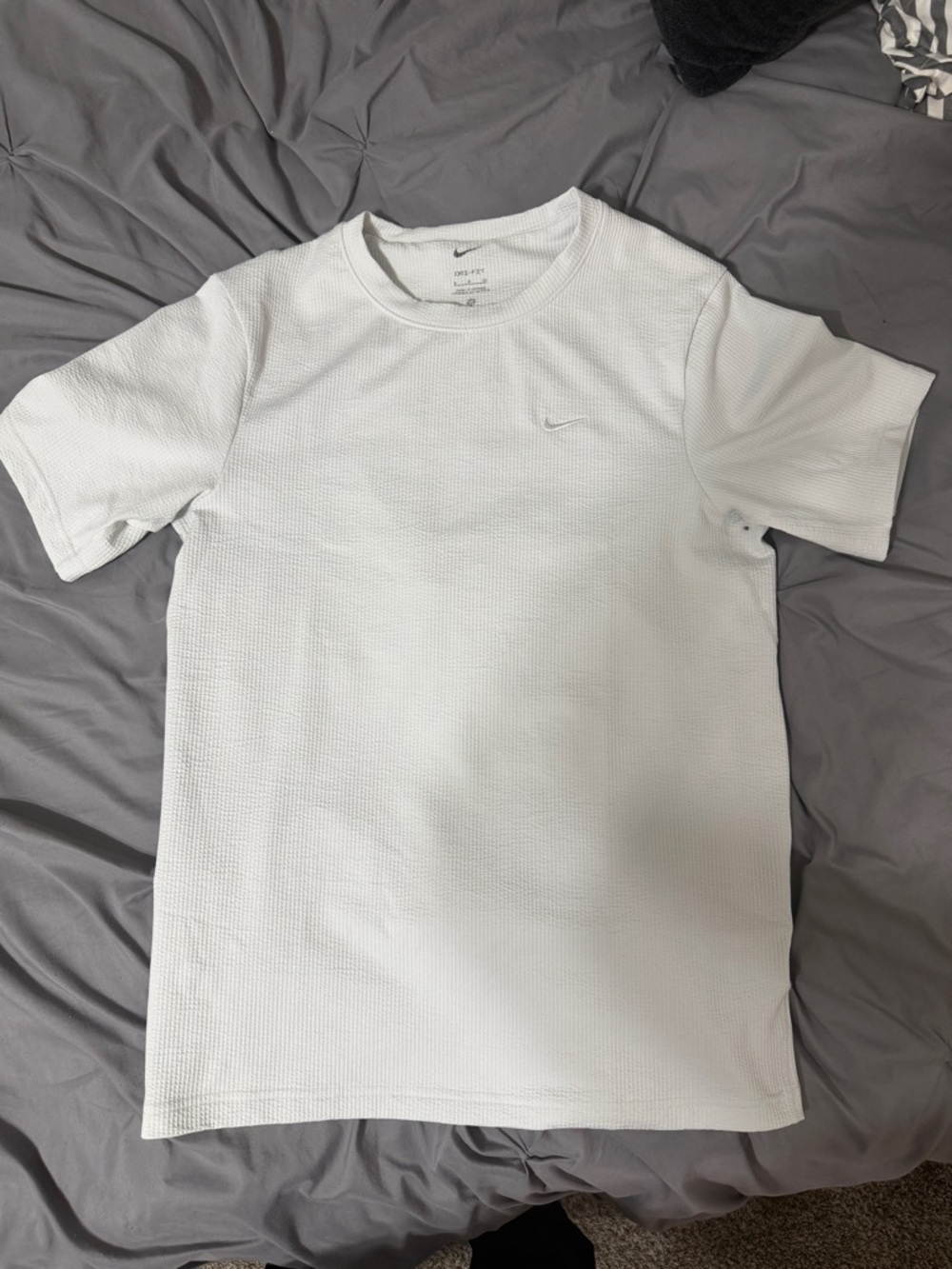 Nike White Short-Sleeve Waffle Texture Tee